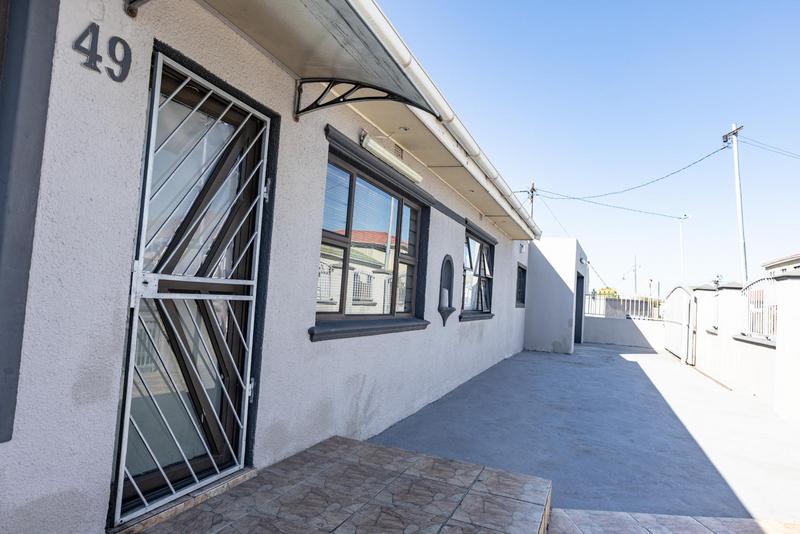 3 Bedroom Property for Sale in Belgravia Western Cape